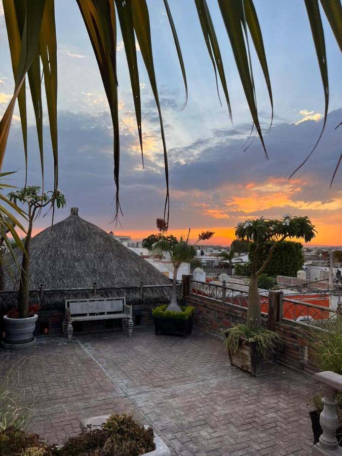 Casa Carmona 33 Hotel เกเรตาโร ภายนอก รูปภาพ