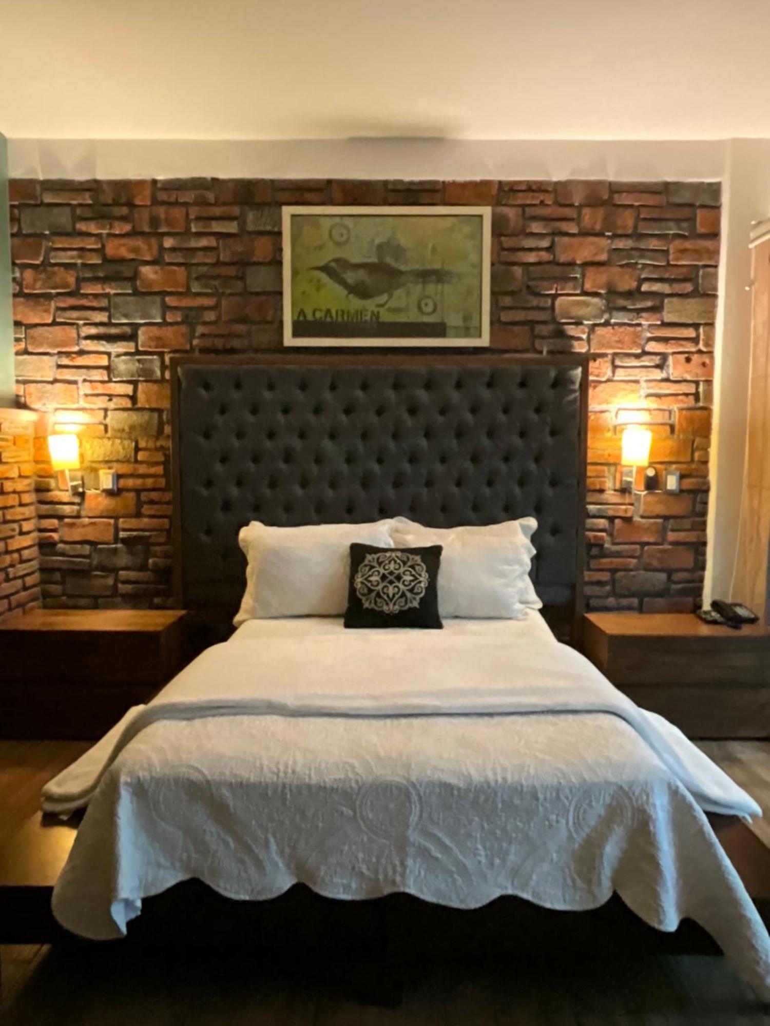 Casa Carmona 33 Hotel เกเรตาโร ภายนอก รูปภาพ