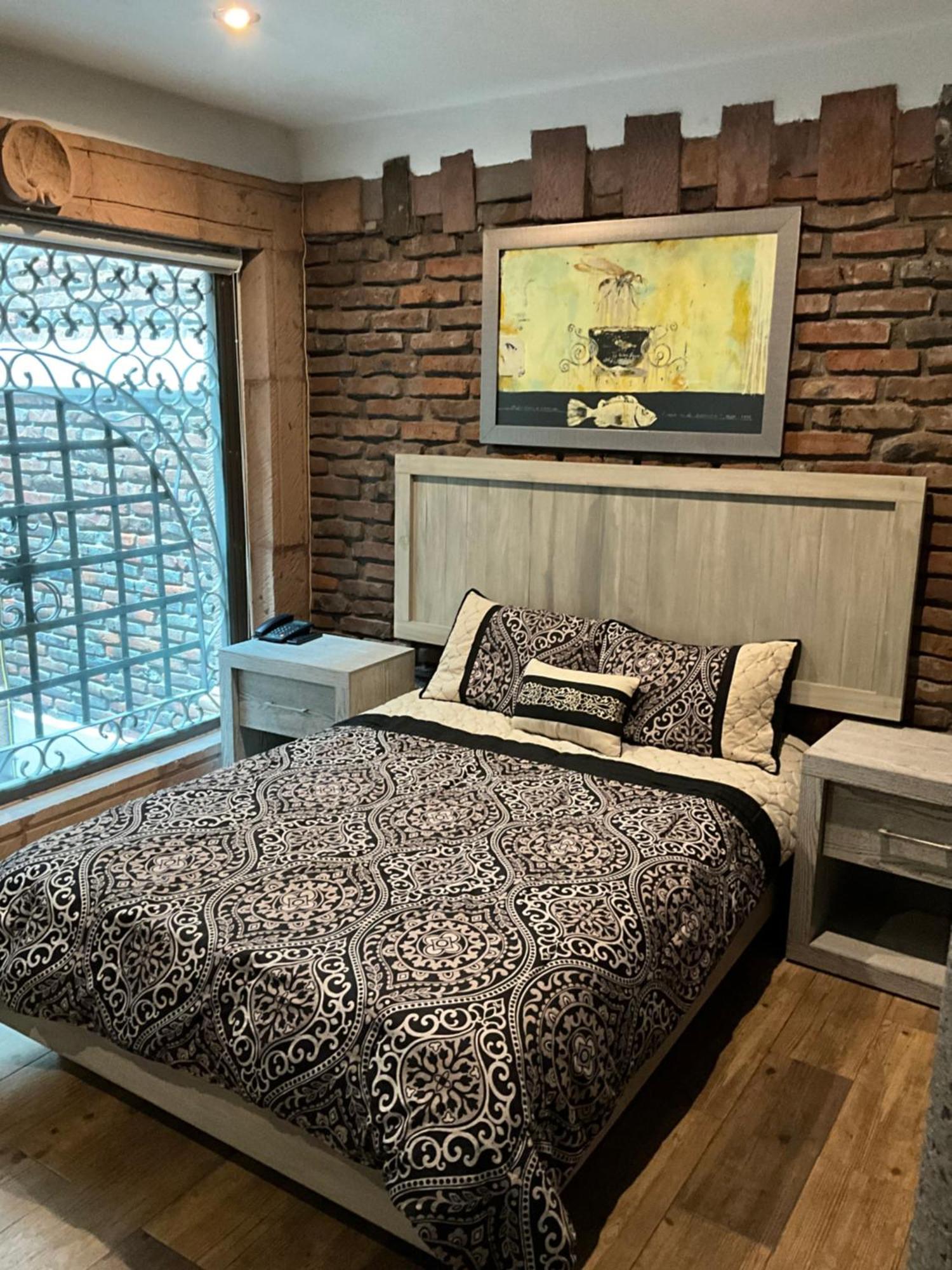 Casa Carmona 33 Hotel เกเรตาโร ภายนอก รูปภาพ