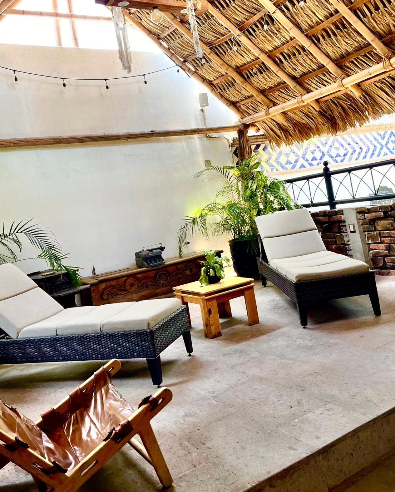 Casa Carmona 33 Hotel เกเรตาโร ภายนอก รูปภาพ