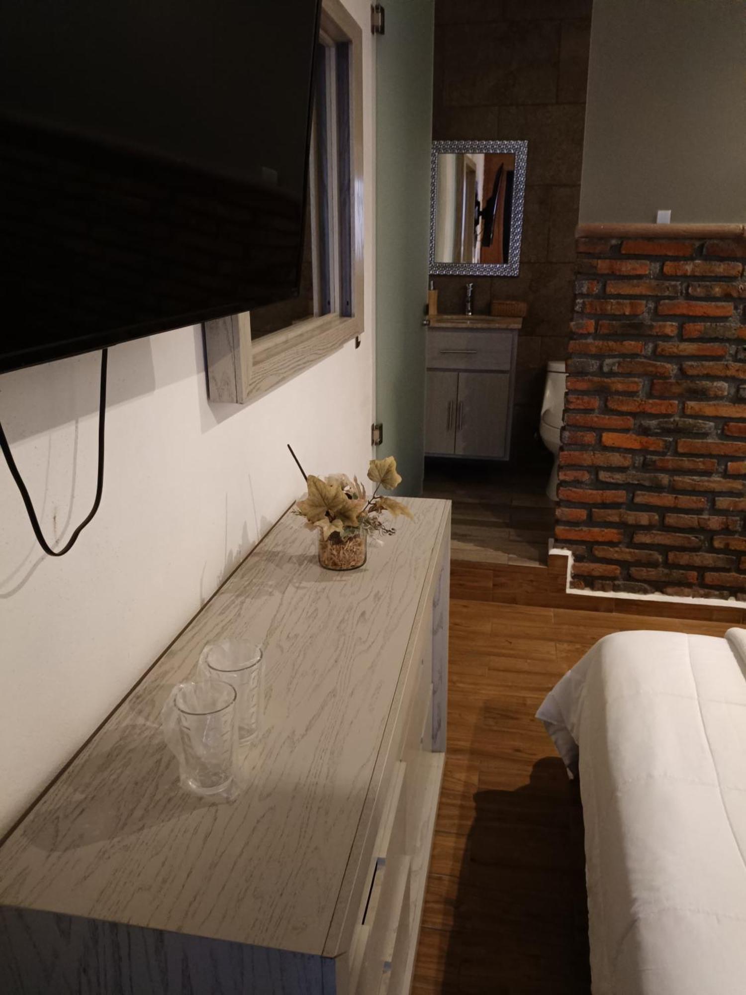 Casa Carmona 33 Hotel เกเรตาโร ภายนอก รูปภาพ