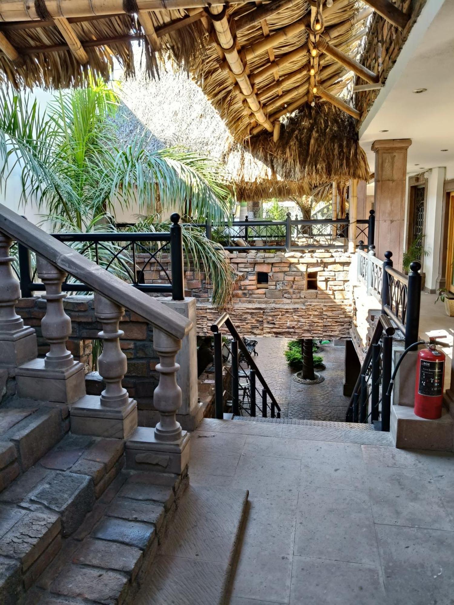 Casa Carmona 33 Hotel เกเรตาโร ภายนอก รูปภาพ